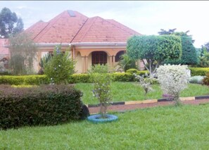 Exterior - Naju Home Stay (Masindi)