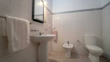 Villa Deluxe | Lavabo de la salle de bain