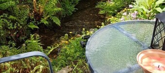 Yr Hen Farcdy Bed & Breakfast