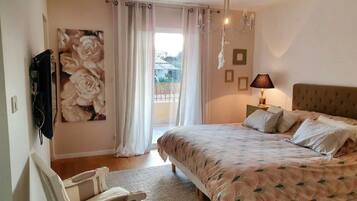 3 dormitorios, tabla de planchar con plancha, wifi y ropa de cama