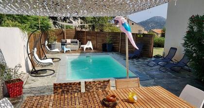 Villa "Chiosella" 150m2 au calme piscine Ă 5min dâIle Rousse et des plages...