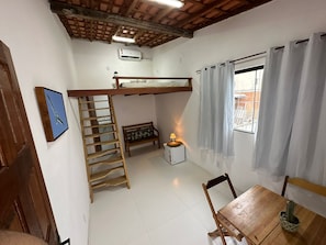 Executive Room, 1 Bedroom, Private Bathroom, Mezzanine | Minibar, free WiFi, bed sheets - Pousada Recanto Verdes Mares (Arraial do Cabo)