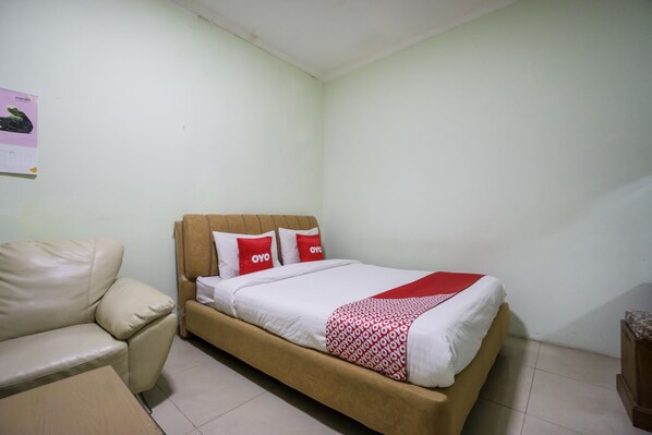 Free WiFi, bed sheets