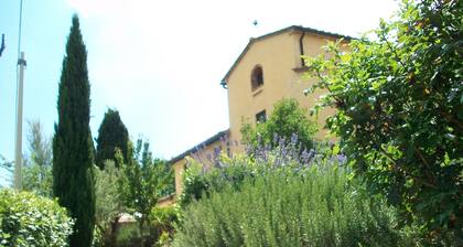 In the hearth of Chianti, lovely country house