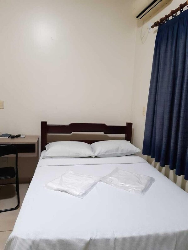 Minibar, free WiFi, bed sheets - Hotel Pousada Mosaico (Palmas)