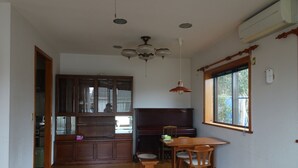 Living area - Azimuth (Oshima)