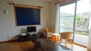 Living area - Azimuth (Oshima)