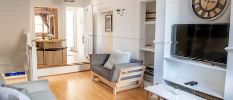 獨棟房屋, 4 間臥室 | 客廳 | 平面電視