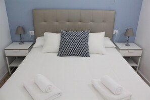 1 dormitorio, tabla de planchar con plancha, wifi gratis y ropa de cama