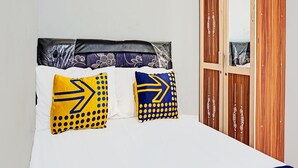 Chambre Double | Bureau, Wi-Fi gratuit, draps fournis