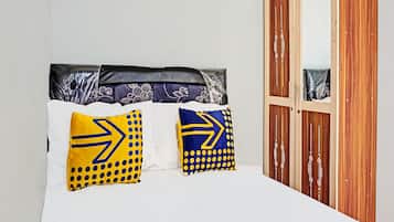 Double Room | Desk, free WiFi, bed sheets