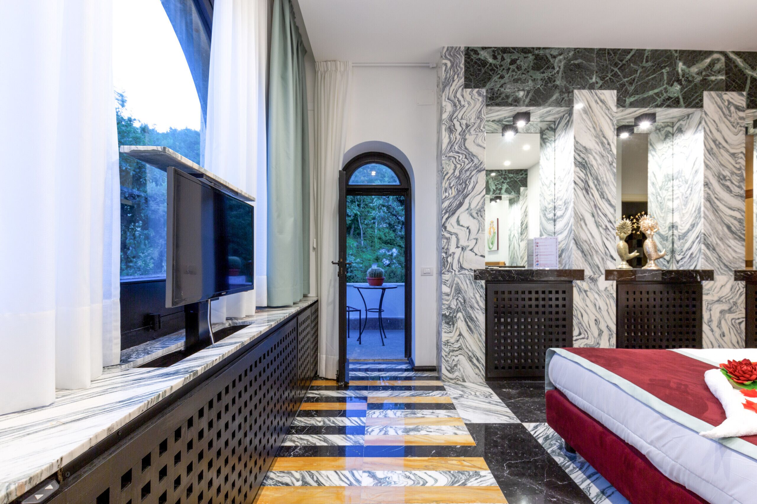 10 Schlafzimmer, Zimmersafe, Bügeleisen/Bügelbrett, Reisekinderbett