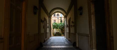 Entrée de l’hébergement