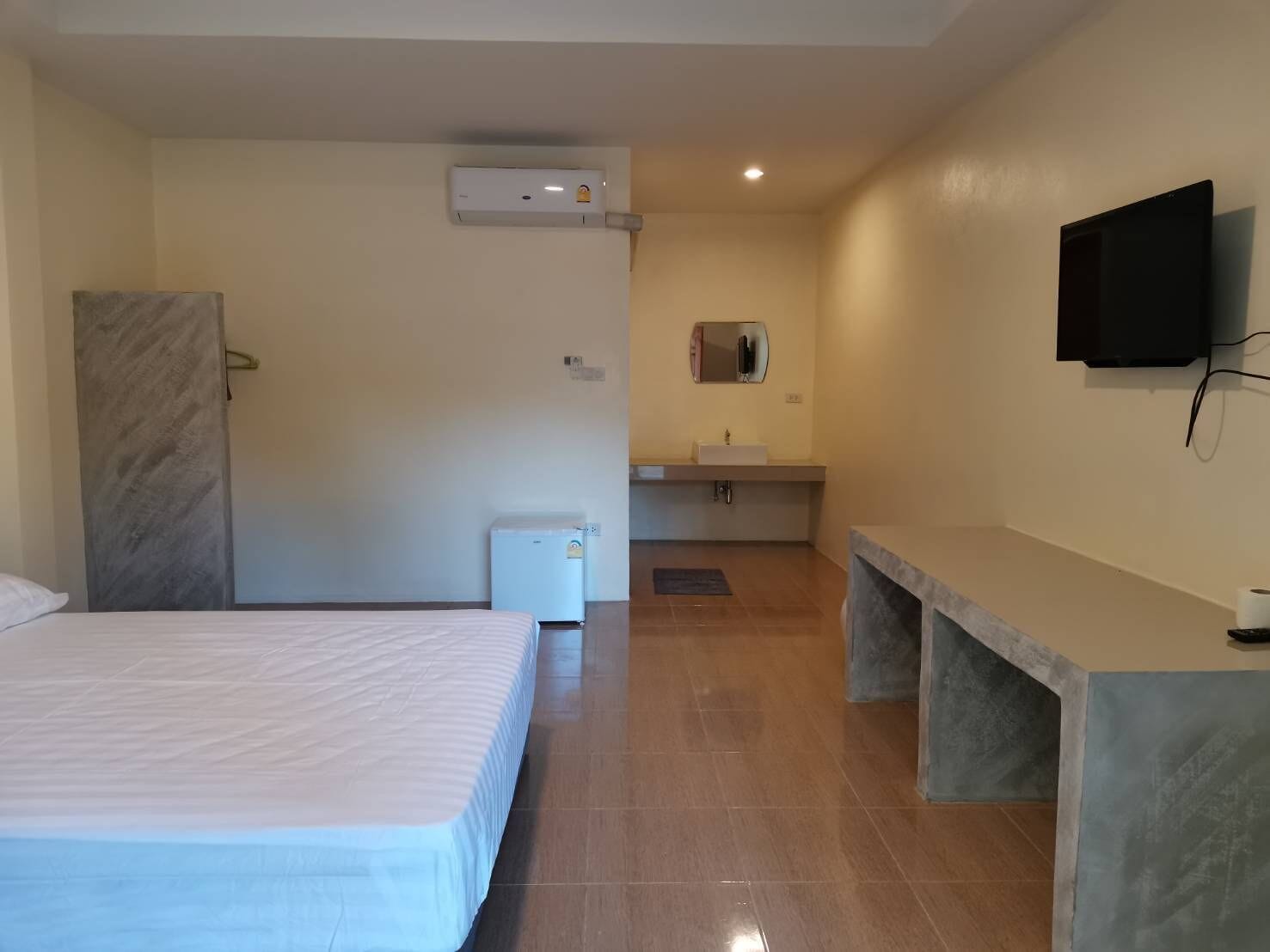 Deluxe Double Room | Desk, free WiFi