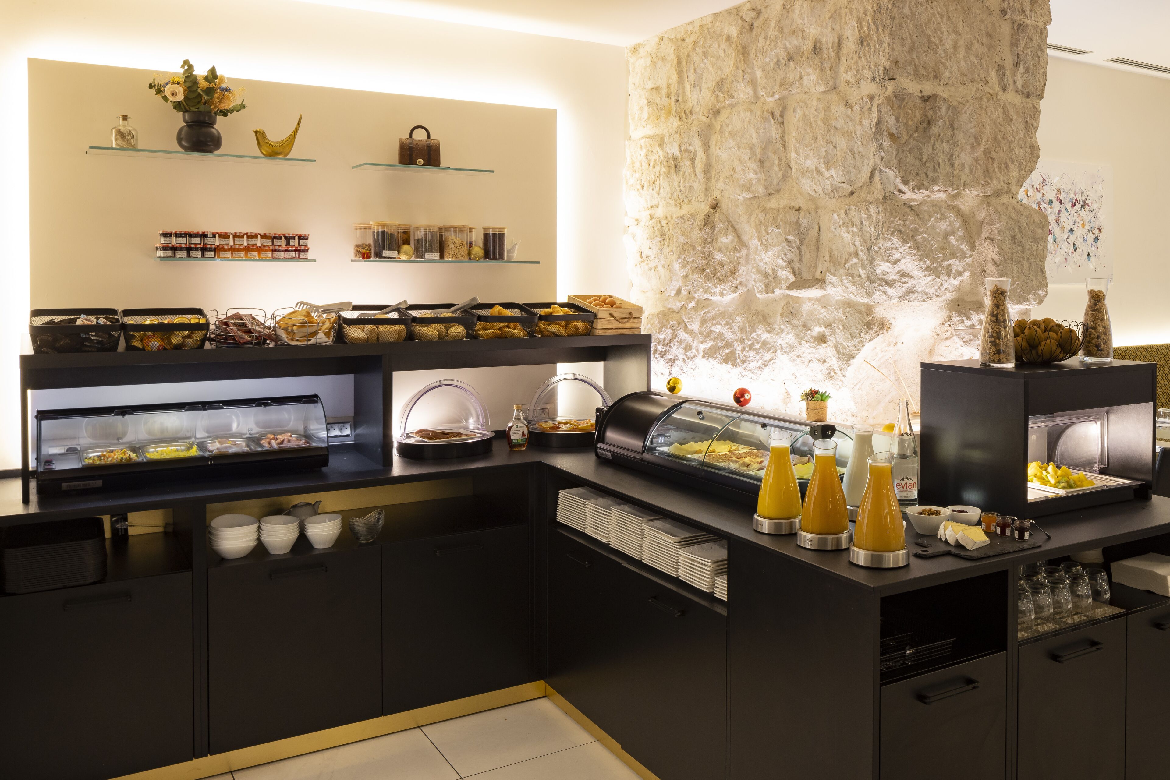 daily buffet breakfast (eur 16 per person)