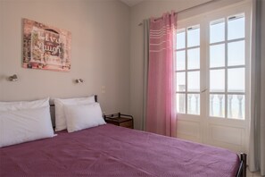 Lägenhet - 2 sovrum - mot vattnet | 2 sovrum, ljudisolering, strykjärn/strykbräda och gratis barnsängar