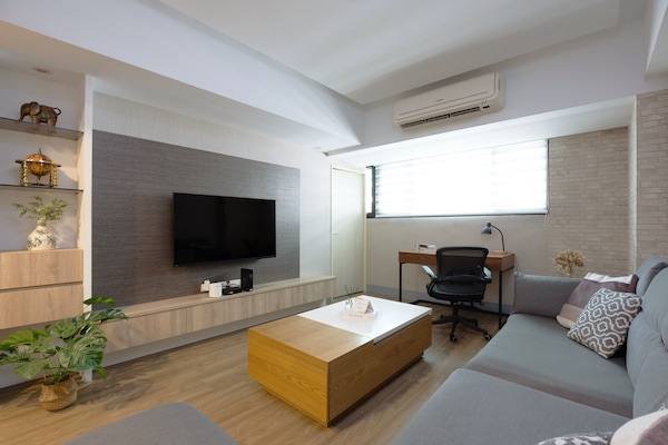 Comfy Living Room:
• 50" TV
• Desk & Office Chair
• Open Space w/ Dining Area