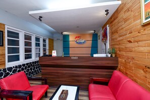 Reception - OYO Capital O 1808 New Bandungan Indah (Bandungan)