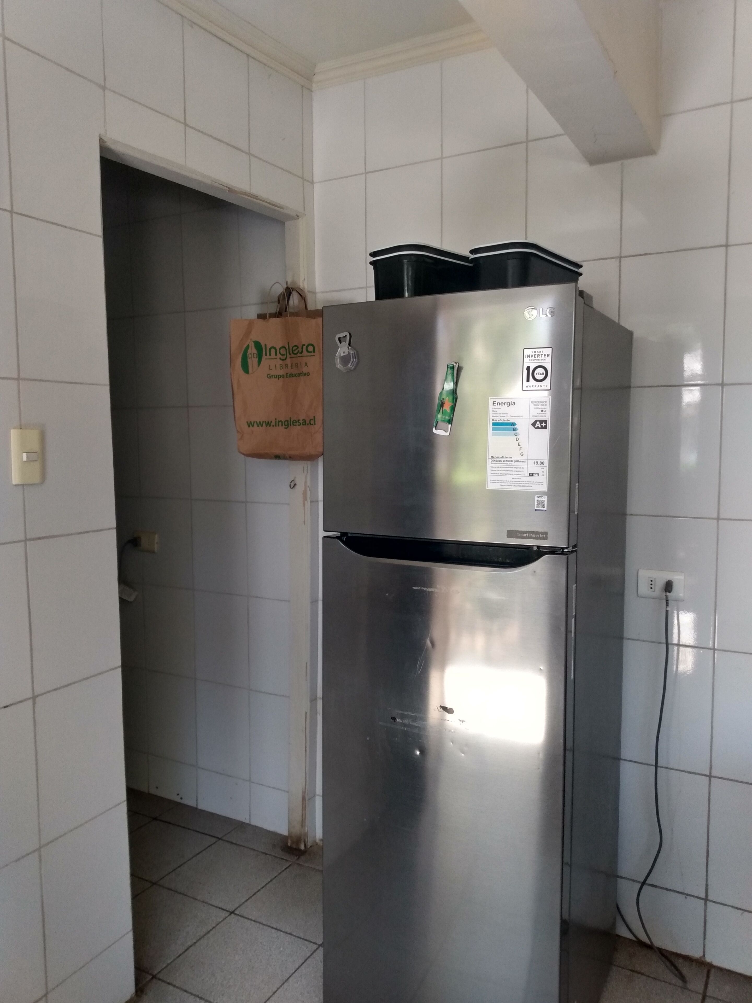Basic Shared Dormitory, Mixed Dorm (4 Beds) | Shared kitchen | Full-size fridge, microwave, stovetop, dishwasher