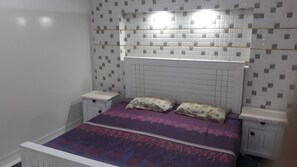 2 Schlafzimmer, Zimmersafe, Bügeleisen/Bügelbrett, WLAN