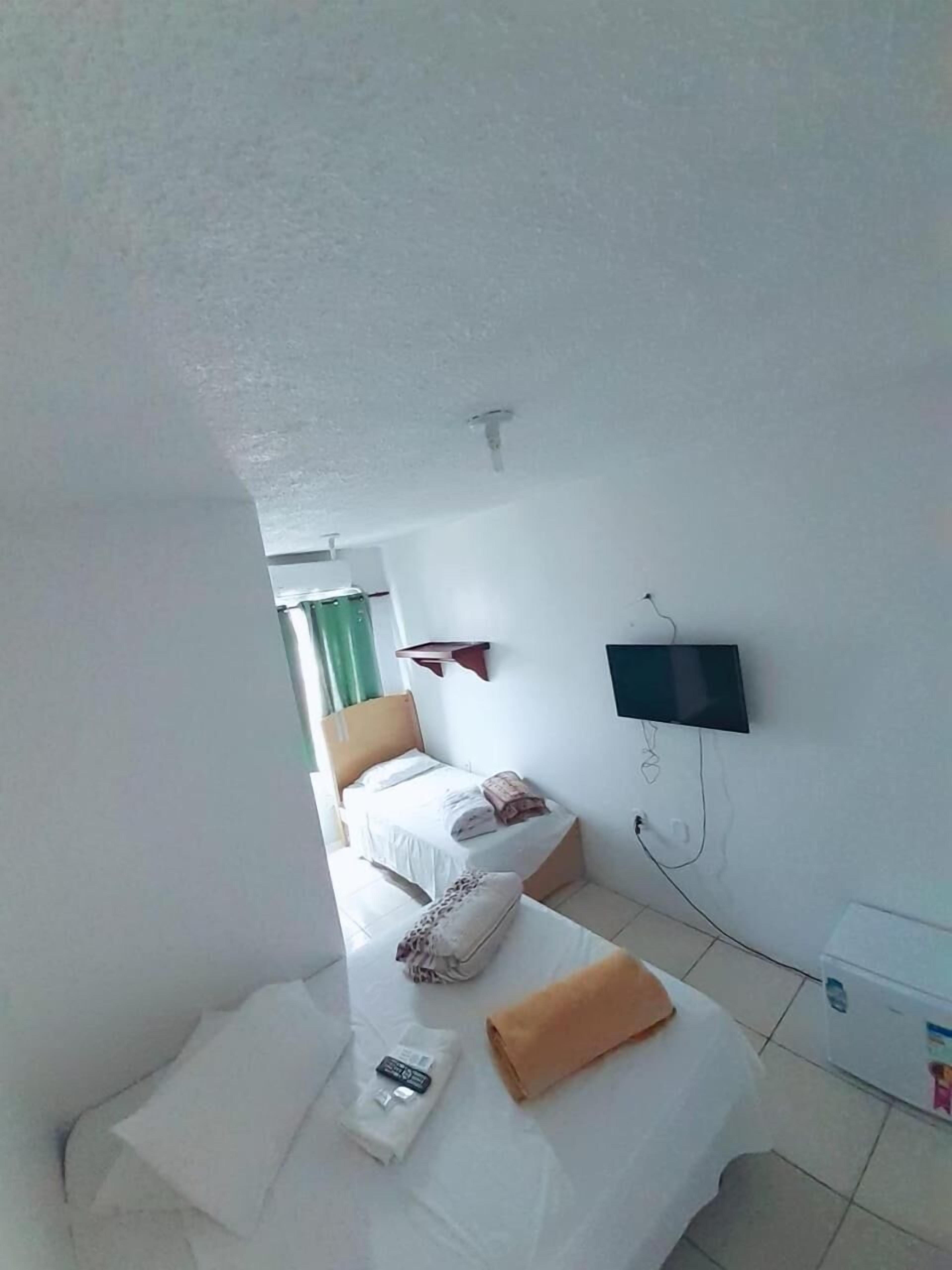 Wi-Fi de cortesia, roupa de cama
