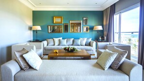 Suite | Minibar, in-room safe, free cribs/infant beds, bed sheets - Occidental Sousse Marhaba (Sousse)