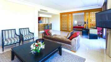 Suite | Minibar, caixa forta a l'habitació, bressols gratuïts i roba de llit