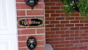 Unclassified image, 5 of 54, button - The Willow (Glastonbury)