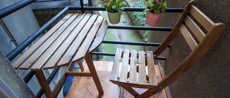 Deluxe Apartment | Balcony