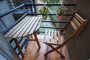 Căn hộ Deluxe | Ban công