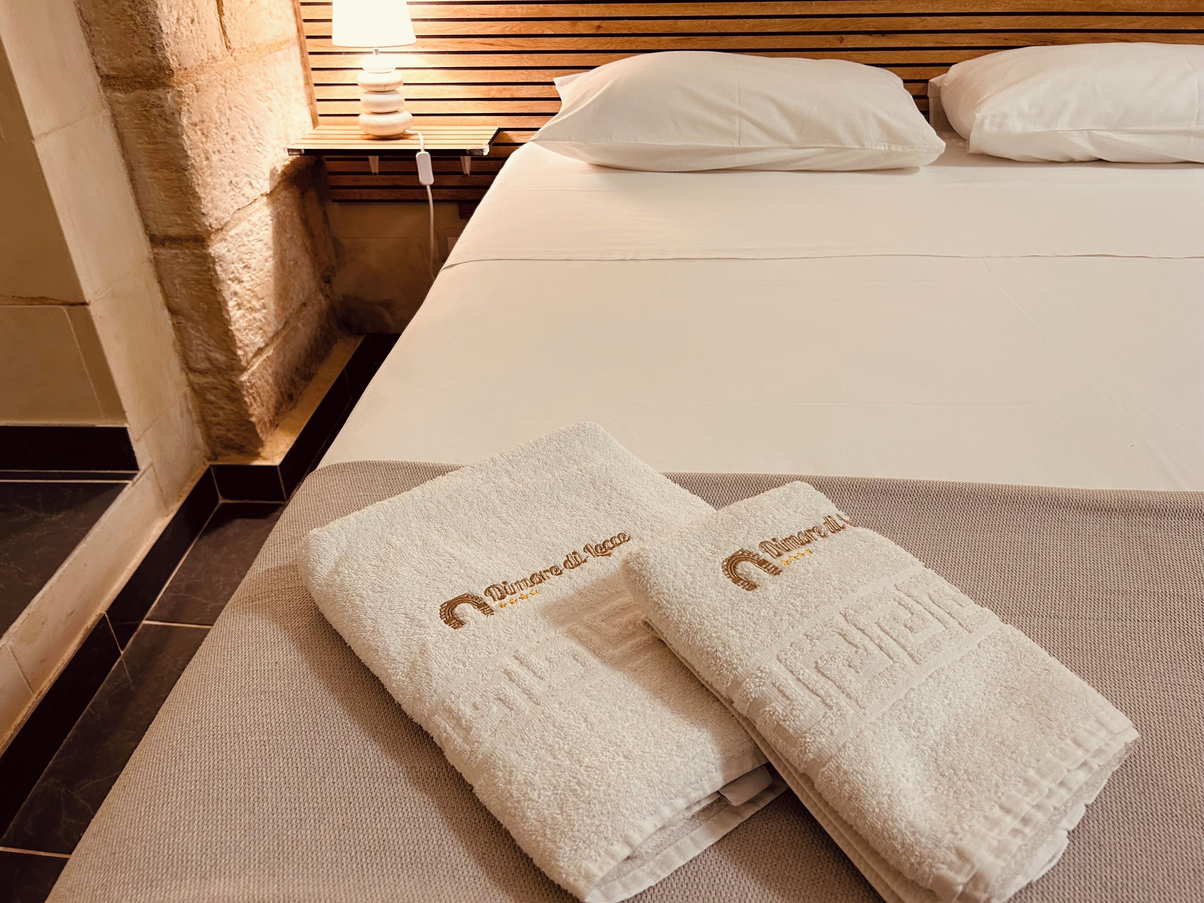 1 dormitorio, tabla de planchar con plancha, wifi gratis y ropa de cama