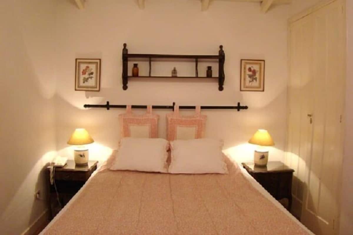 Apartment, 2 Bedrooms | In-room safe, WiFi (free), bed sheets
