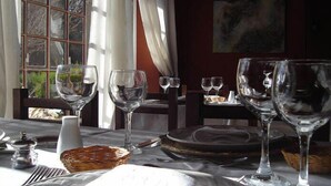 Desayuno buffet incluido todos los días 