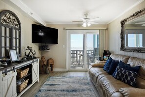 Smart TV, DVD player