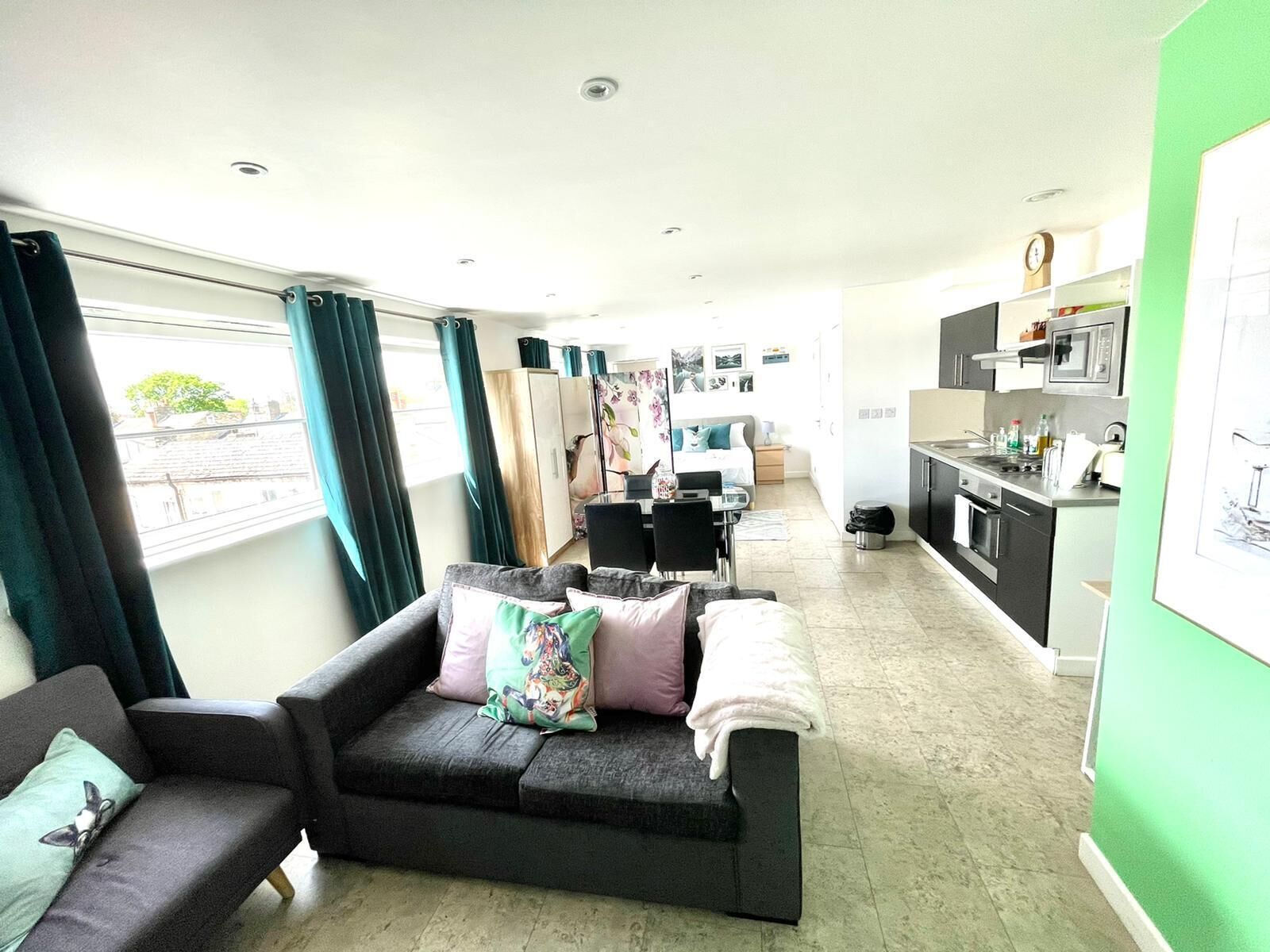 Family Apartment (OB flat 3) | Living area | Flat-screen TV