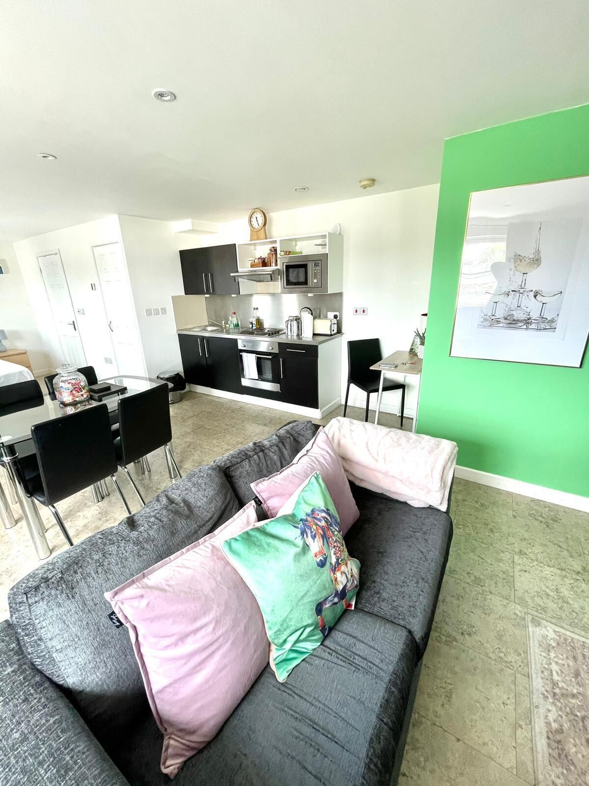 Family Apartment (OB flat 3) | Living area | Flat-screen TV