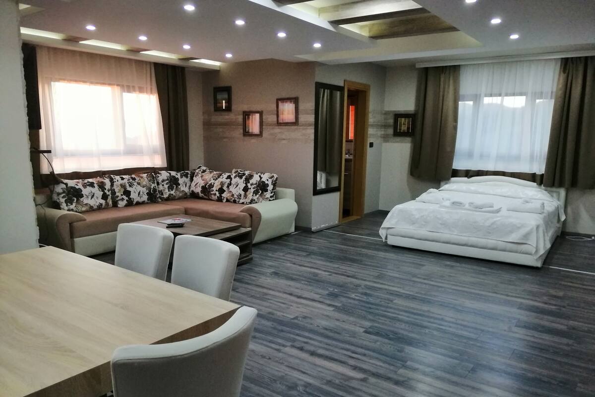 Presidential-Apartment