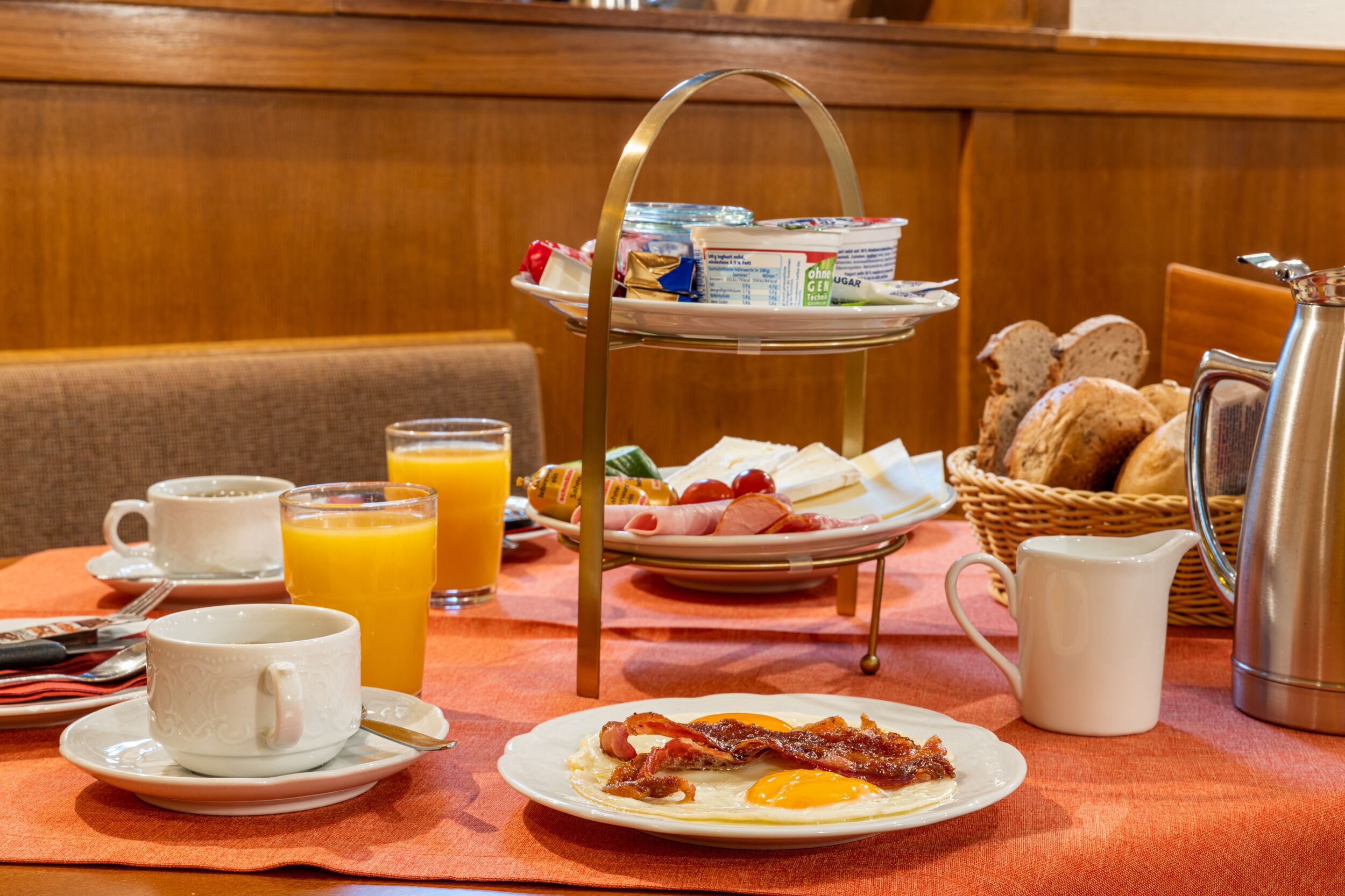 daily continental breakfast (eur 9.9 per person)