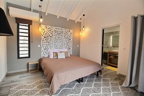 Villa – deluxe, eget bad, sjøutsikt (Forest) | Sengetøy av topp kvalitet, dundyner og senger med Select Comfort-madrass