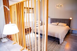 1 bilik tidur, peralatan tempat tidur premium, gebar bulu kapas