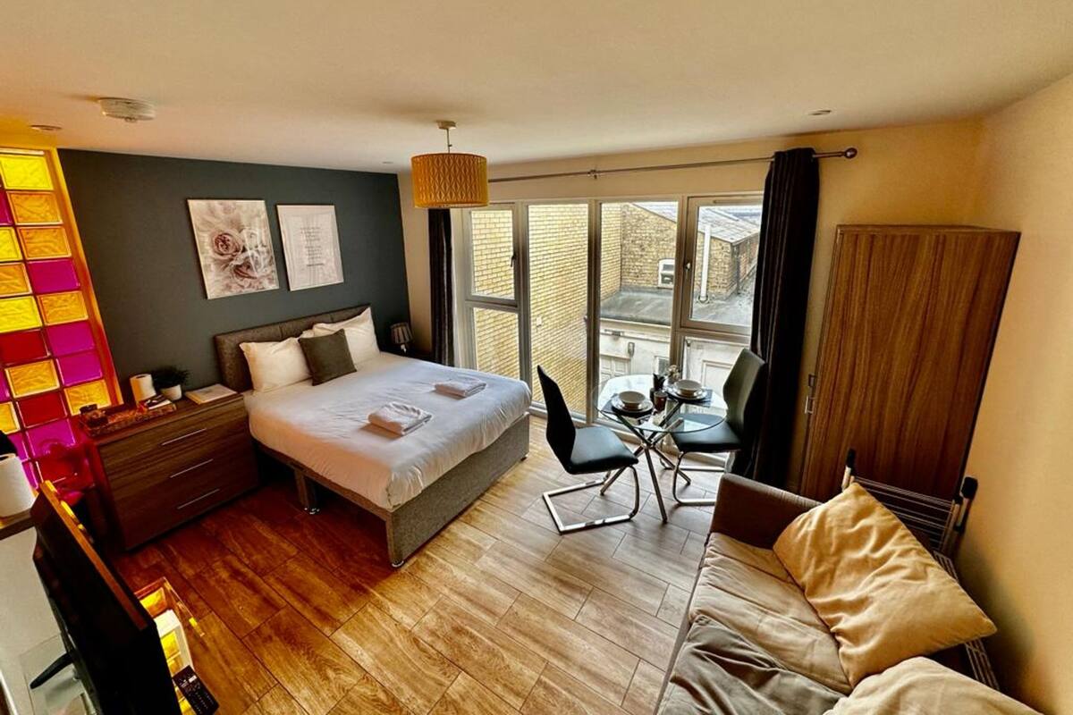 Studiosuite, 1 Queen-Bett, Nichtraucher, mit Bad | Bügeleisen/Bügelbrett, kostenloses WLAN