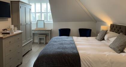 Cotswold Hare Cirencester