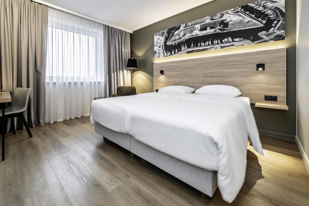 Chambre Standard | Literie hypoallergénique, coffres-forts dans les chambres, bureau