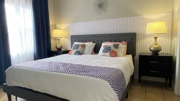 2 habitaciones, tabla de planchar con plancha, cuna de viaje y wifi