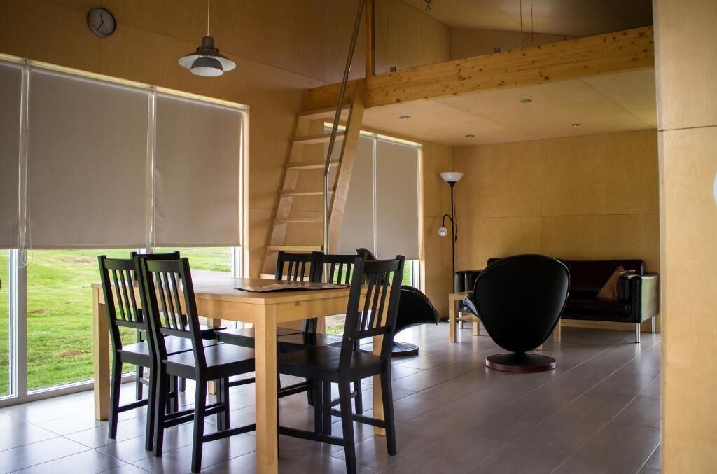 Cottage, 2 Bedrooms | In-room dining