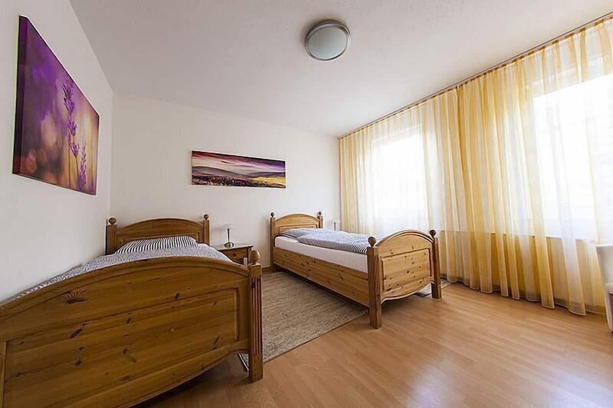 Departamento (Zur Leutra) | 3 habitaciones y wifi gratis