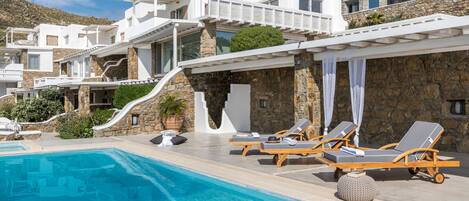 Alberca al aire libre