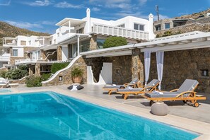 Outdoor pool - Secluded enough 4privacy•Close enough 4convenience (mykonos)