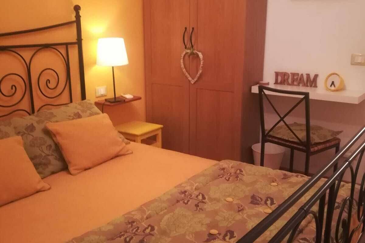 Blackout curtains, iron/ironing board, free cots/infant beds, free WiFi