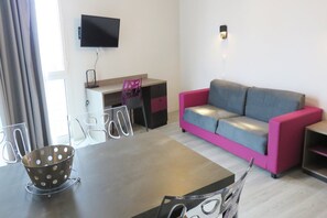 Living area - Appart-Hôtel Mer&Golf City Bordeaux Lac (Bordeaux)